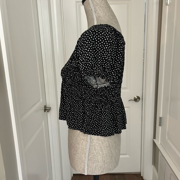 LA HEARTS Pac Sun Black & White Short Sleeve Floral Crop Top Size Small - Picture 5 of 10